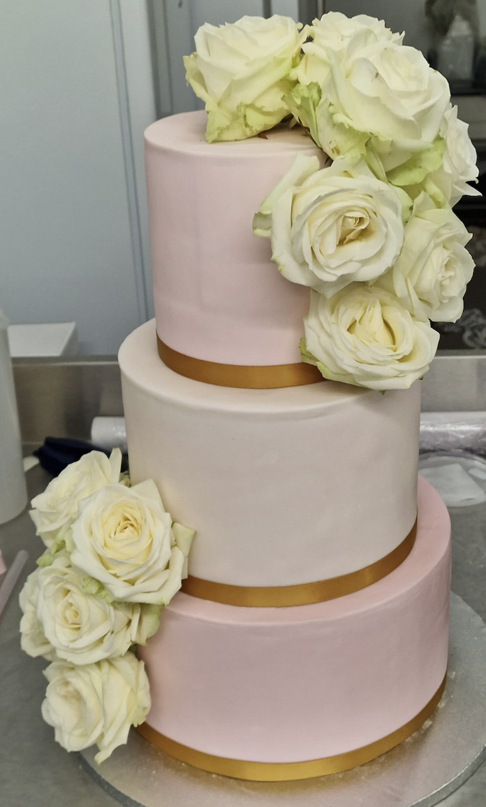 Wedding cake fleuri ogoodubo
