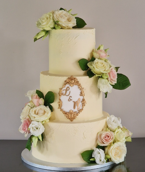 wedding cake ogoodubo