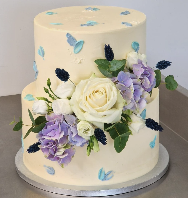 wedding cake ogoodubo